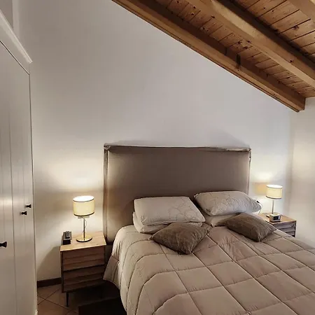 Lake House Como Acquaseria